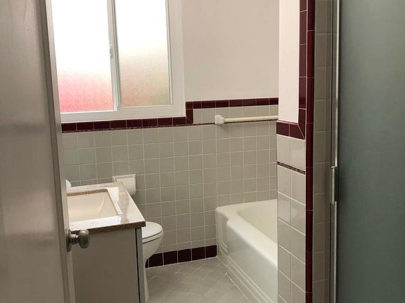 5th image of 1105 Sherwood Ave #2