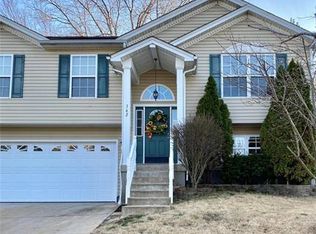 362 Green Jade Estates Dr, Fenton, MO 63026