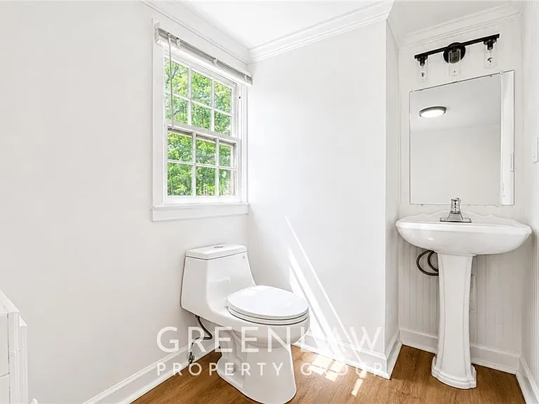 1177 Morley Ave SE — Photo 32