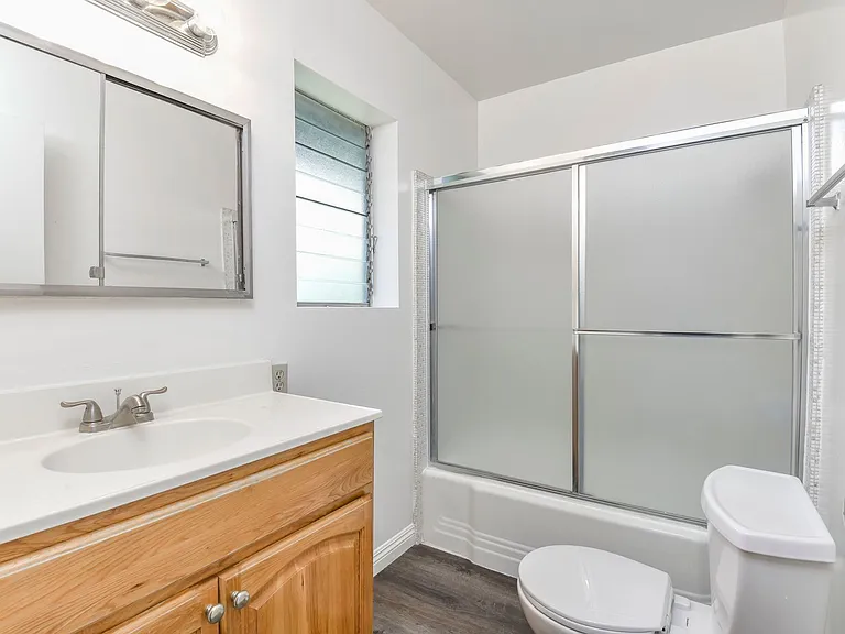 1799 N Hollywood Way — Photo 62