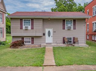 813 W Reed St, Moberly, MO 65270