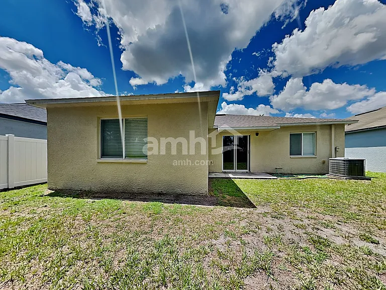 30547 Midtown Ct — Photo 16