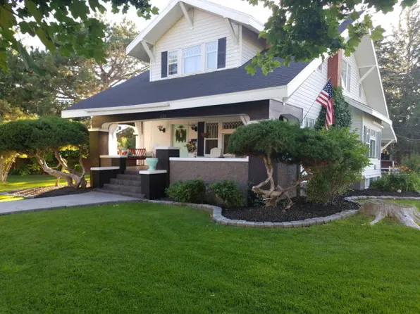 221 S Pine St, Blackfoot, ID 83221