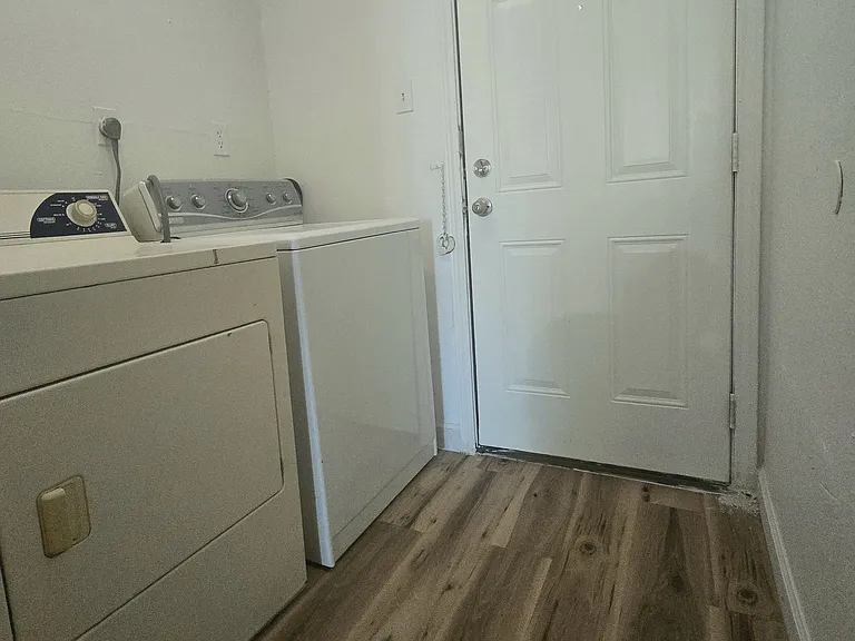202 Ash Dr #103 — Photo 6