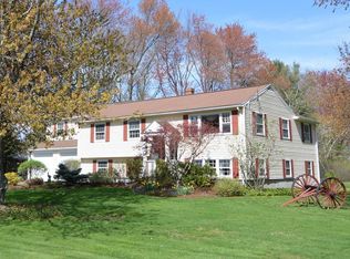 14 Rural Ln, East Longmeadow, MA 01028