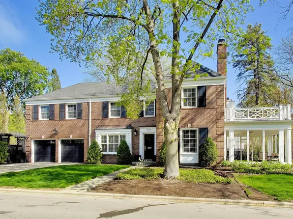 516 E Fairview St, Arlington Heights, IL 60005