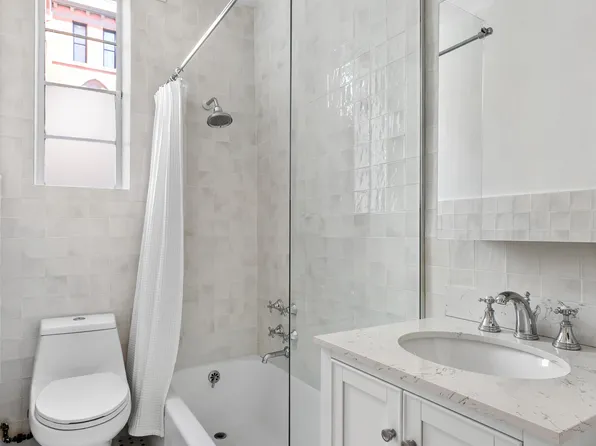 1 Rutherford Place 1F image 6 of 6