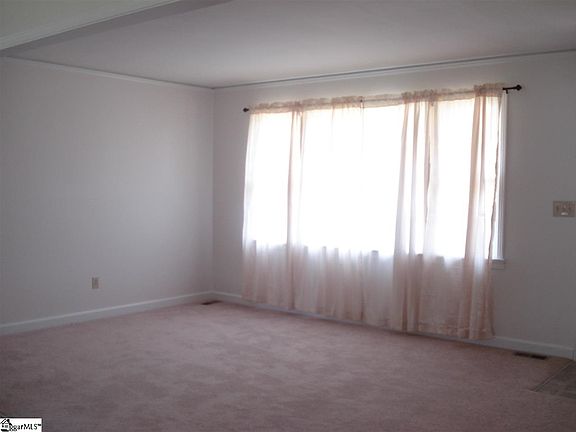 2nd image of 101 Wildrose Ln