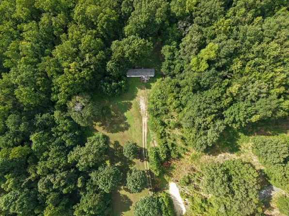 865 Hatley Rd, Holladay, TN 38341