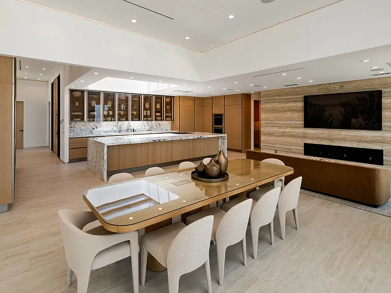 365 Trousdale Pl — Photo 20