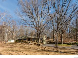 151 Park View Rd N, Pound Ridge, NY 10576