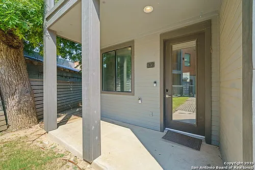 1136 E Euclid Ave Photo 1