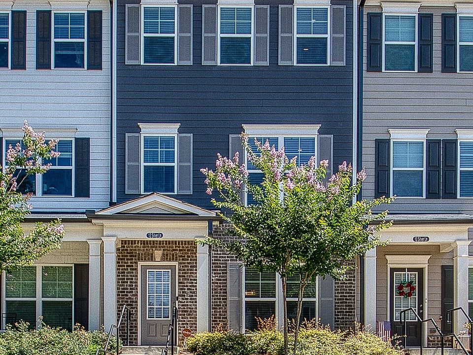 1st image of 12 Silver Ln