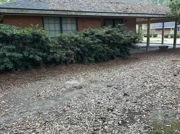 42164 Garden Dr, Ponchatoula, LA 70454