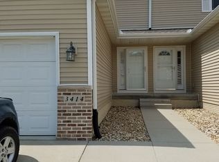 3414 Crown Ct, Waterloo, IA 50702