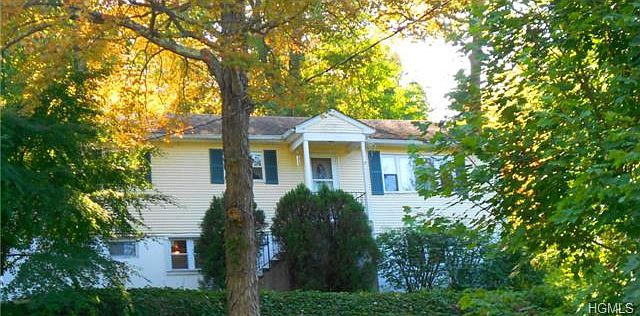 1st image of 42 Parkway Dr