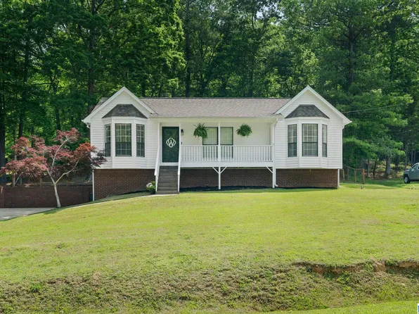 3475 Pear St, Trussville, AL 35173