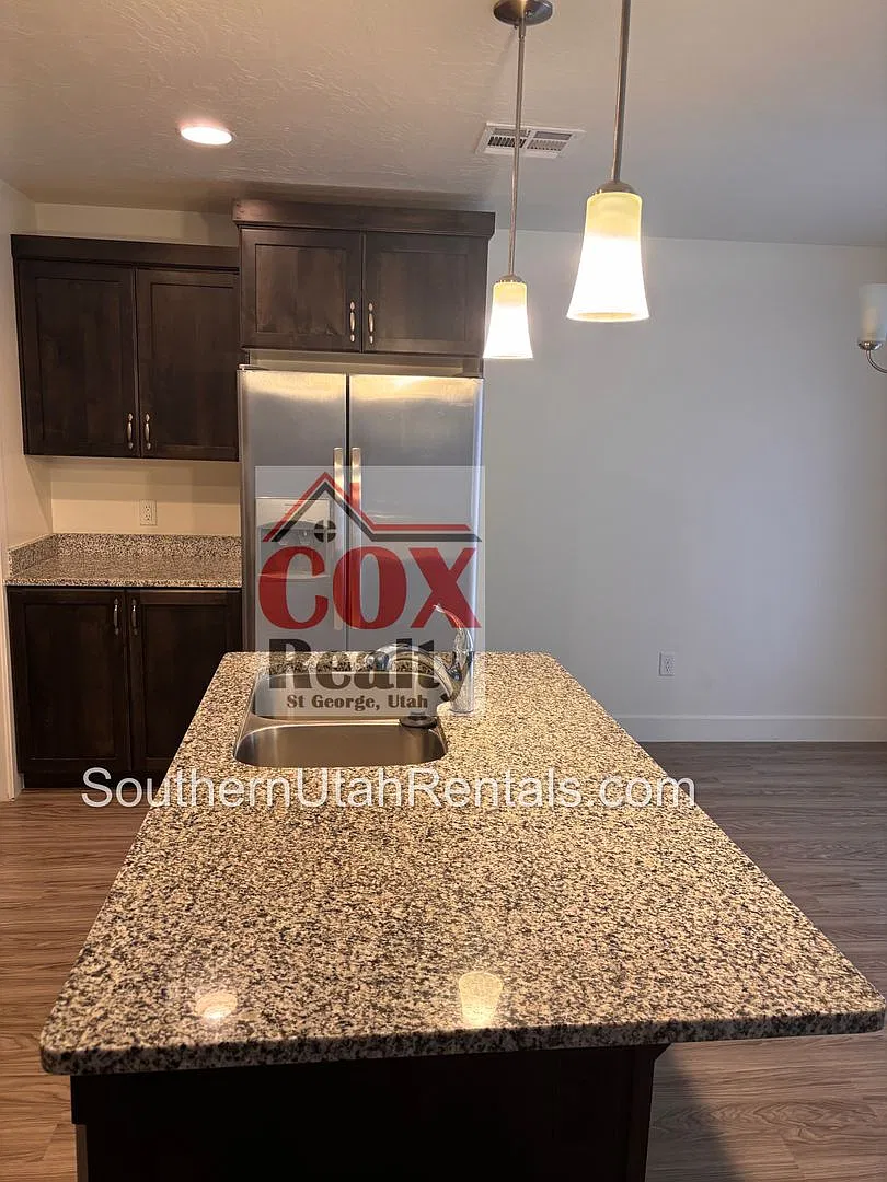 Wonderful Desert Canyon 4 bed | 2.5 bath | 2 car garage — Photo 4