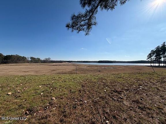 2nd image of Bishop Point Lot 69