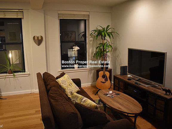 1661 Washington St. #204 Boston - South End Unit Photo 2 (1)