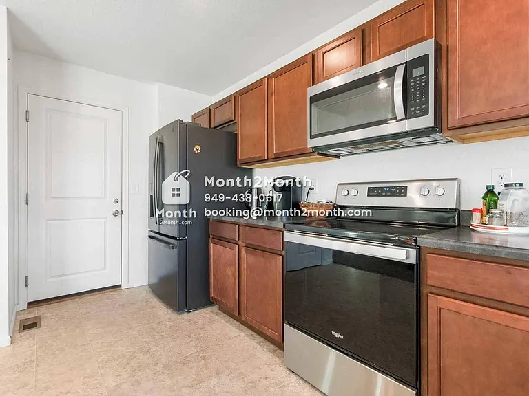 5947 N Orleans St — Photo 5