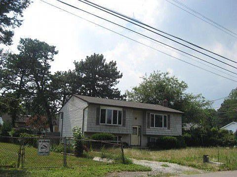 2nd image of 40 S 28th St
