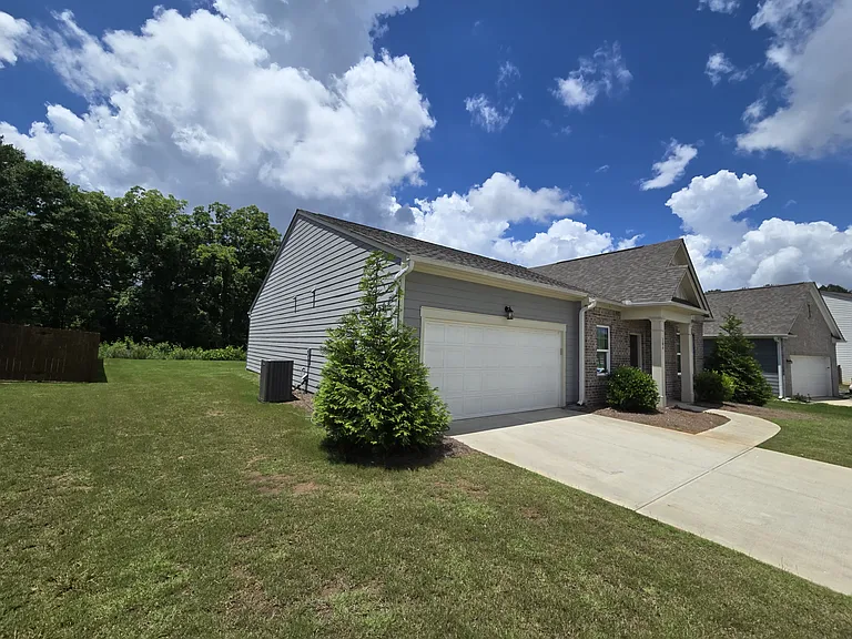 104 McCall Way — Photo 25