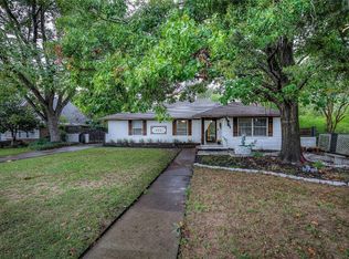 825 W State St, Terrell, TX 75160