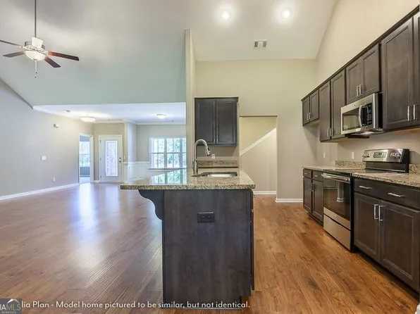 209 Bulkhead Dr, Kingsland, GA 31548