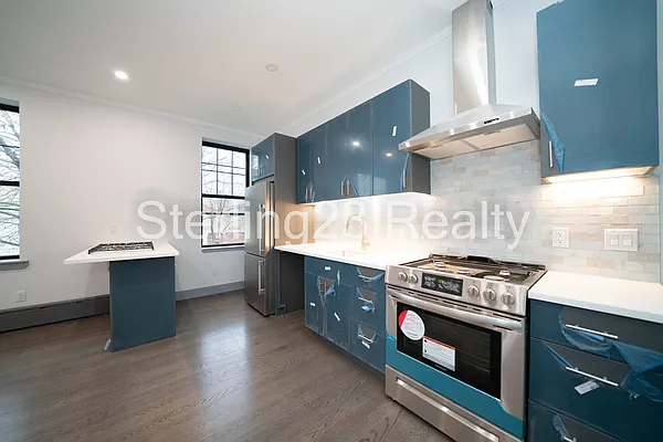 Rented by Sterling Realty Solution Inc | media 20