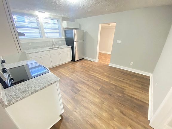 4th image of 830 8th St