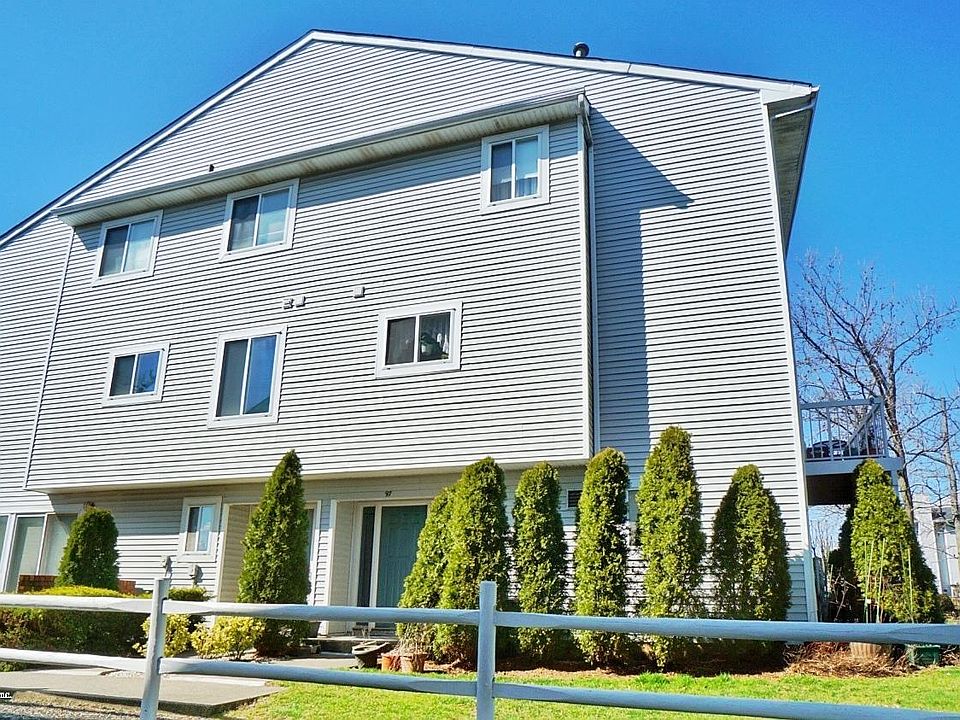 1st image of 97 Indale Ave