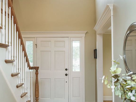 4th image of 2102 Nachtman Ct