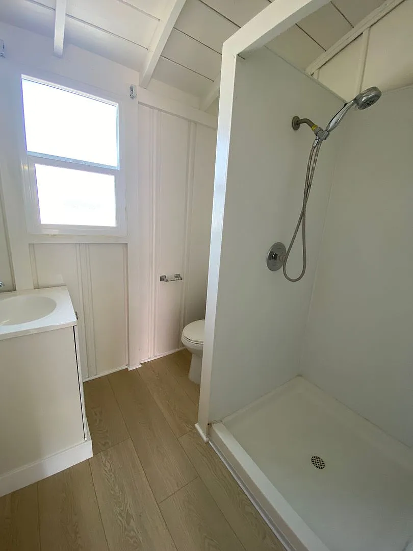 Studio Apartment Available now. Near Rosecrans and Sports Arena — Photo 3