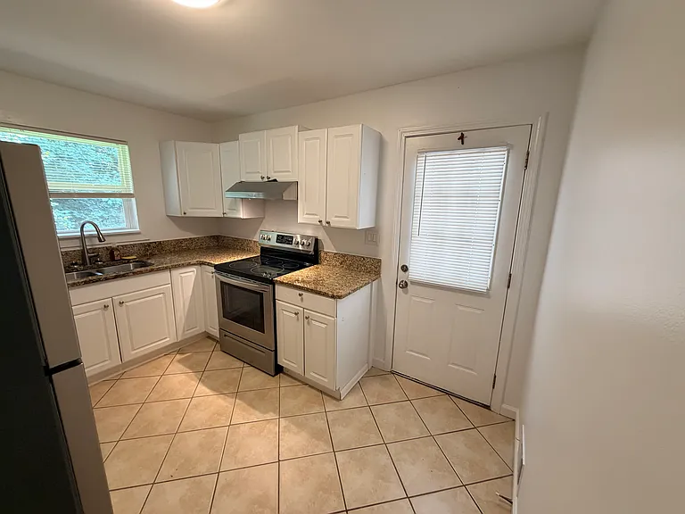 1786 Creat Trl SE — Photo 4