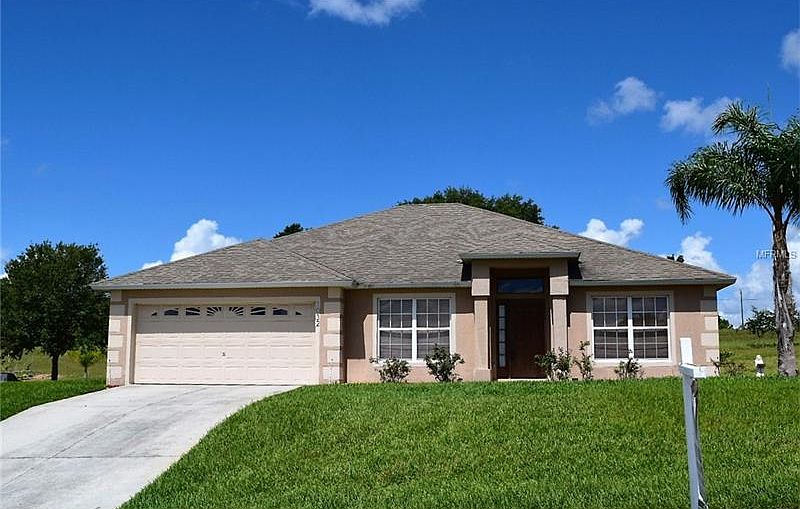 1st image of 1032 Lakeview Oaks Dr
