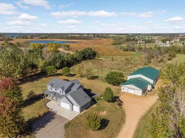 1376 Langford Trl, New Prague, MN 56071