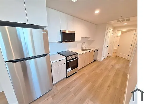 16136 Devonshire St #303 — Photo 3