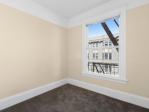 3rd image of 1601 Sacramento St APT 16