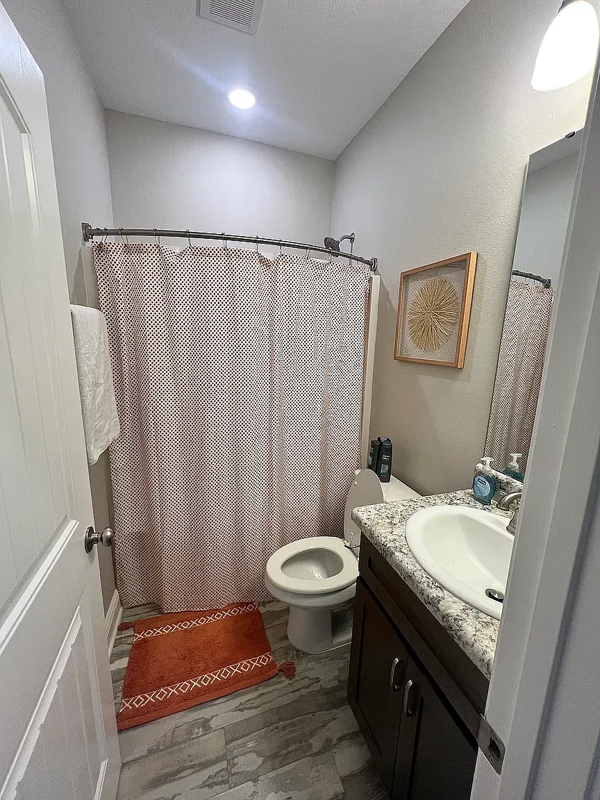 899 Bartow Ave — Photo 4