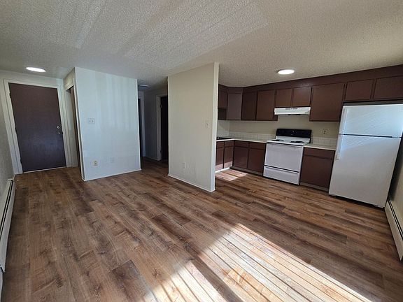 3rd image of 1849 Terry St APT 2