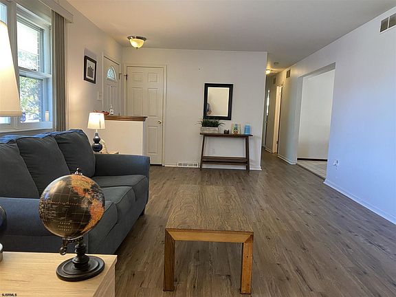 4th image of 7 Queens St
