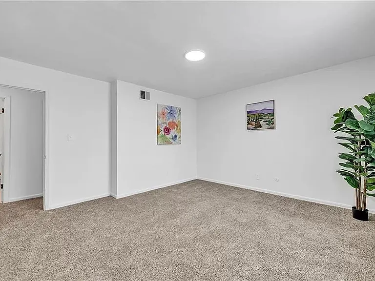 3217 Dunkirk Ave #B — Photo 8