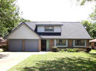 16113 Acapulco Dr, Jersey Village, TX 77040
