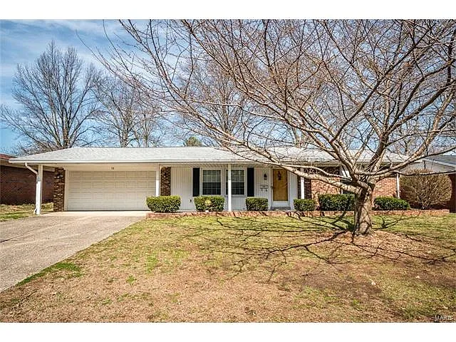 58 Bedford Dr photo 1