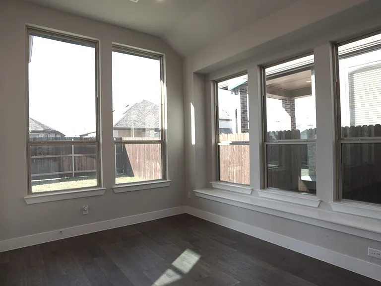 1833 Purtis Creek Dr — Photo 22