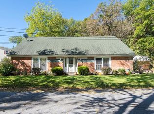 59 Meadow Rd, Florida, NY 10921