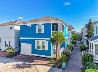 402 Sailhouse Way, Rockport, TX 78382