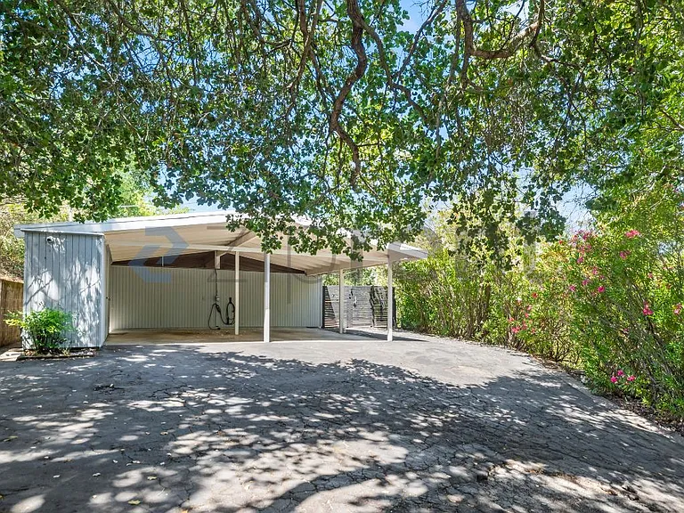 757 Tofflemire Dr — Photo 30