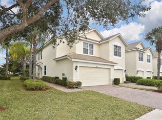 961 Hampton Cir, Naples, FL 34105